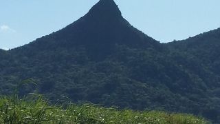 マーペーが変わった山頂の岩