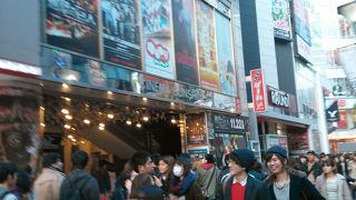 池袋の昔ながらの映画館