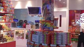 カラフル店内で気分があがる