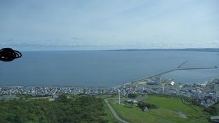 稚内の街並みから宗谷海峡の眺望がすばらしい