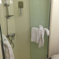 まあまあな広さのシャワールーム