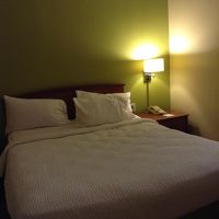 シンプルな寝室エリア