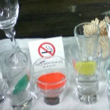 醸造酒は大きめ、吟醸酒は中、大吟醸酒は小小さめのグラス