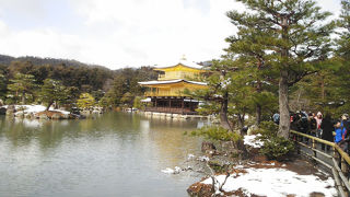 憧れの雪の金閣寺