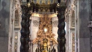 サンピエトロの墓の上にある