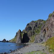 静かな雰囲気の海岸です