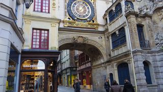 遠くからでも目立ちます