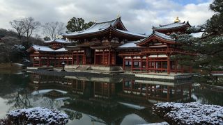 雪景色の中の平等院は最高です
