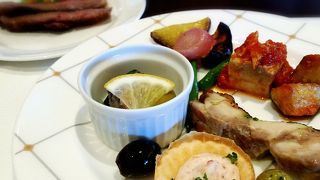 ランチブッフェ