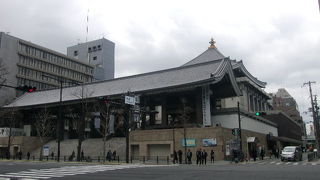 御堂筋の”北の顔”です