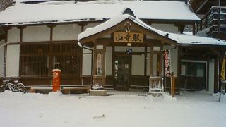 冬は音もなく静か。