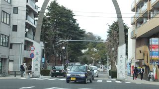 戦艦「三笠」のある公園ですが、今回は入口前車窓からの観光でした