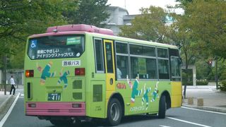 住民や観光客に便利な「ぐるりん」です