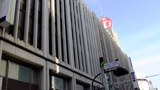 さすがなデパート