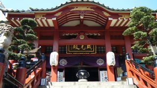 アメ横商店街の真ん中です。