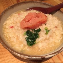 〆の雑炊。できたて明太子を一切れ入れると美味しかった！