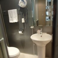 バスルームもかなりコンパクト