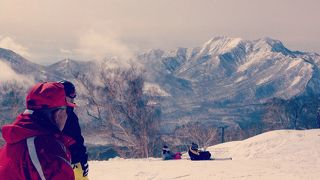 スキースノボ共に楽しめる