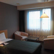 窓が大きくて明るいです