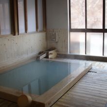 この白いお湯、最高です