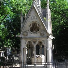 アベラールとエロイーズの墓