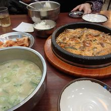 サクサクのチヂミが美味しい。