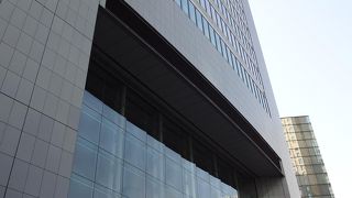 汐留駅の近くです