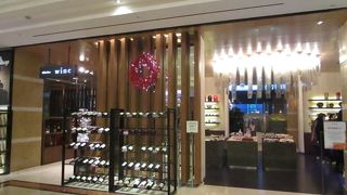 デリカ　ハンス　　ロッテホテルの中にあるデリ