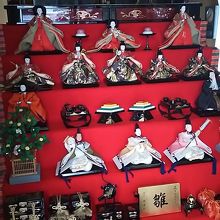 中馬のおひなさんに参加していました。（店舗の横）