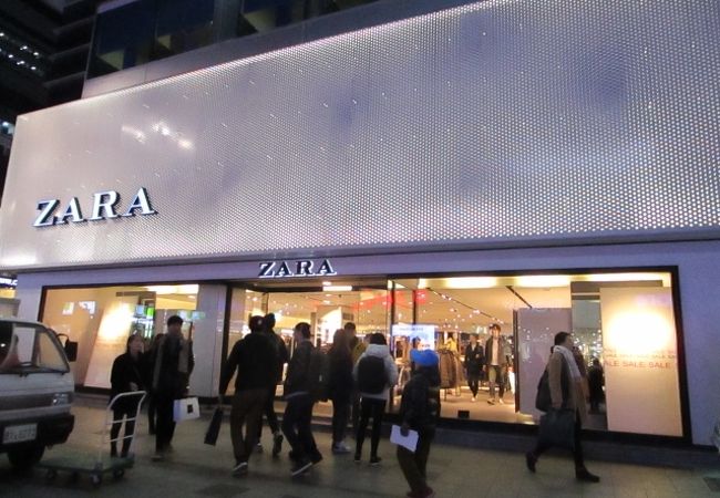 ZARA  西面店　　とても買い物しやすいレイアウト