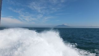 ナポリからの高速船は快適