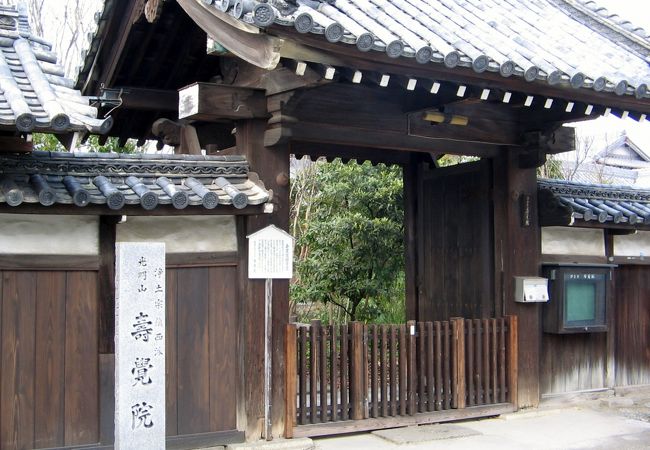 この寺から北側は暫く寺が続きます