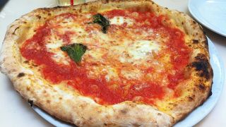 有名なピザ屋さん