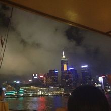 船のデッキから。