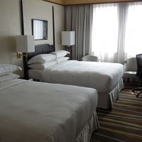 部屋はまずまず。