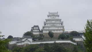 修理がようやく終わりそうな姫路城