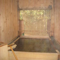 客室についている半露天風呂