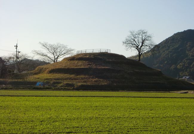 武雄市に残る円墳です