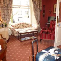 お部屋の中。ピンクが基調で可愛い内装です。