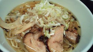 焦がしネギラーメン650円