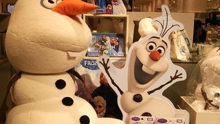 国分寺駅の改札を出て、すぐ目の前にあるマルイ。