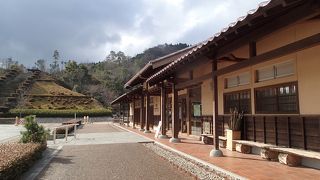 熱心なスタッフの皆さんが説明してくれます