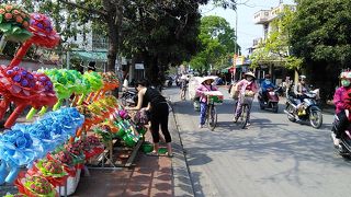 旧市街のメインストリート