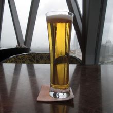 今日はビールに氷は浮かべません