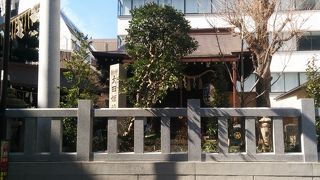 都会の真ん中に