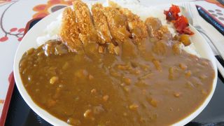 とにかくお腹をふくらませたい方はカツカレー