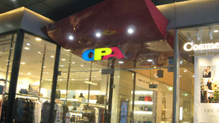 心斎橋駅直結のファッションビル