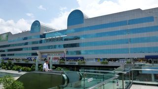 香港と違って少々異様な臭いがします