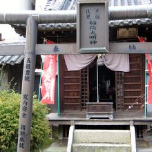 稲荷神社の鳥居もありました
