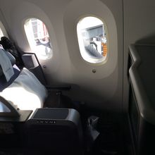 ほとんどこの状態でサンフランシスコ　関空間を飛びました・・・